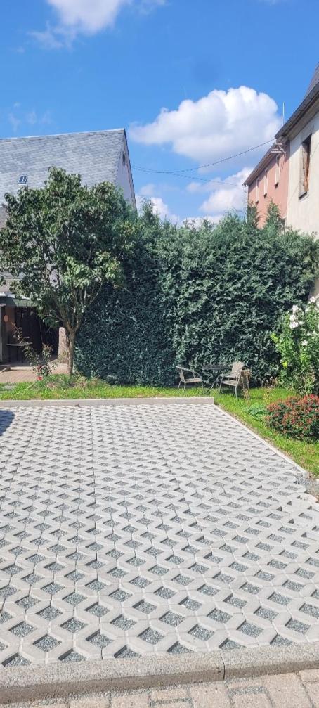 Ferienwohnung Eg Frauenmarkt 1 Шнееберг Екстериор снимка